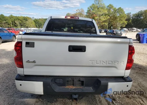 2017 Toyota Tundra Crewmax 1794 из США, поврежденный, VIN 5TFAW5F18HX661102